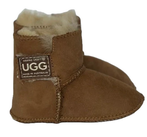 Open image in slideshow, Ugg Boots - Baby Velcro
