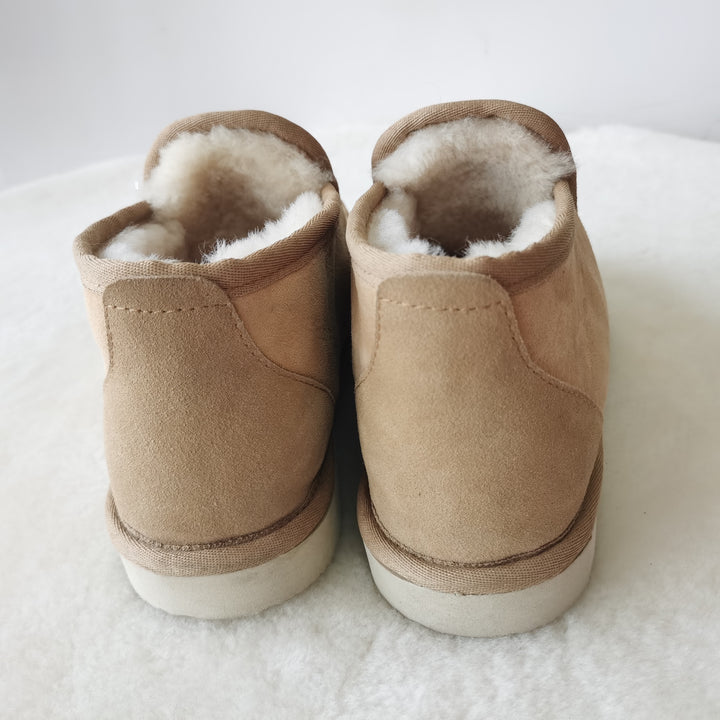HUGLIE Slippers - The Den
