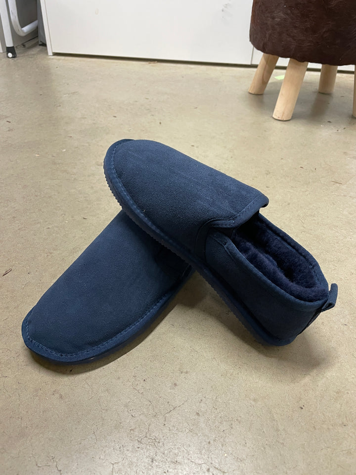 HUGLIE Slippers - Plush Mens
