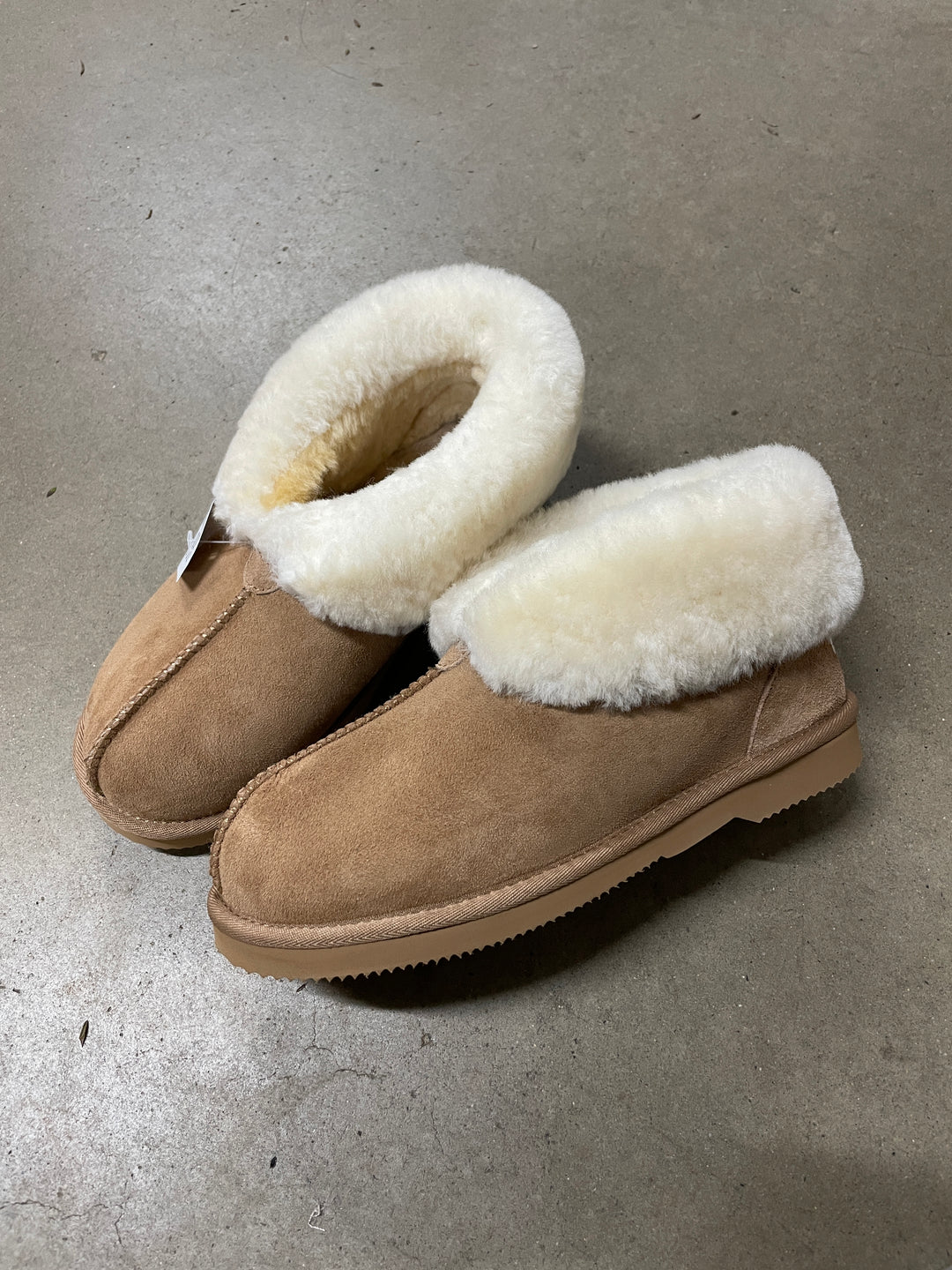 HUGLIE Slippers - Cozee Slippers