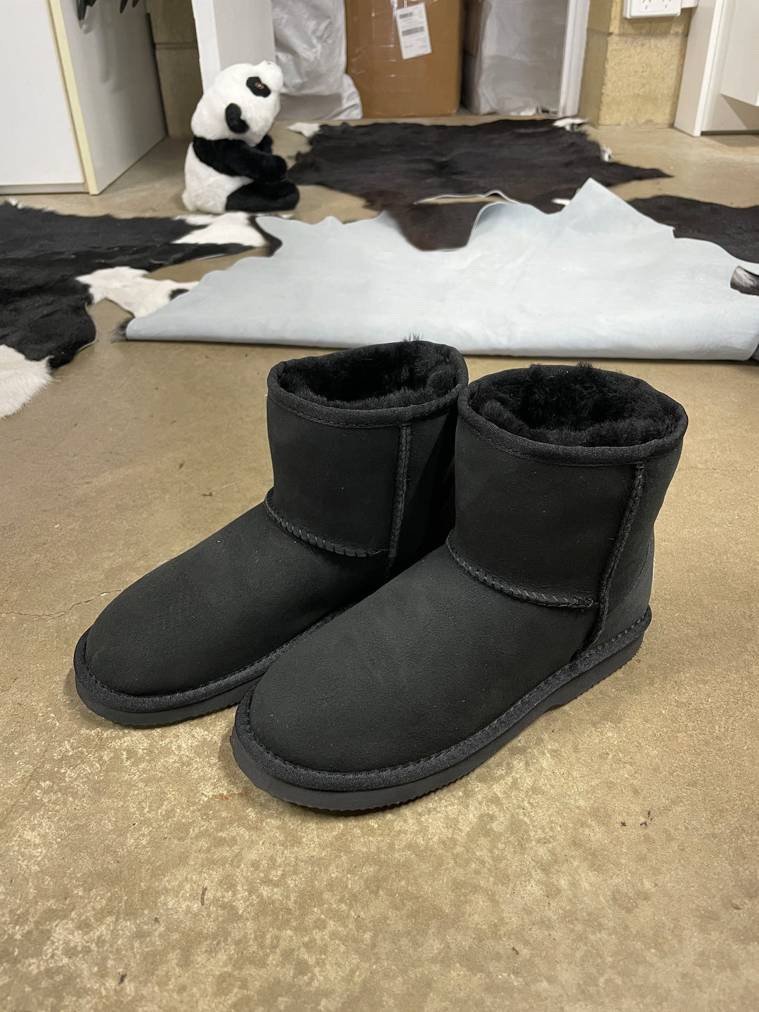 HUGLIE UGG Boots - Haven Mini