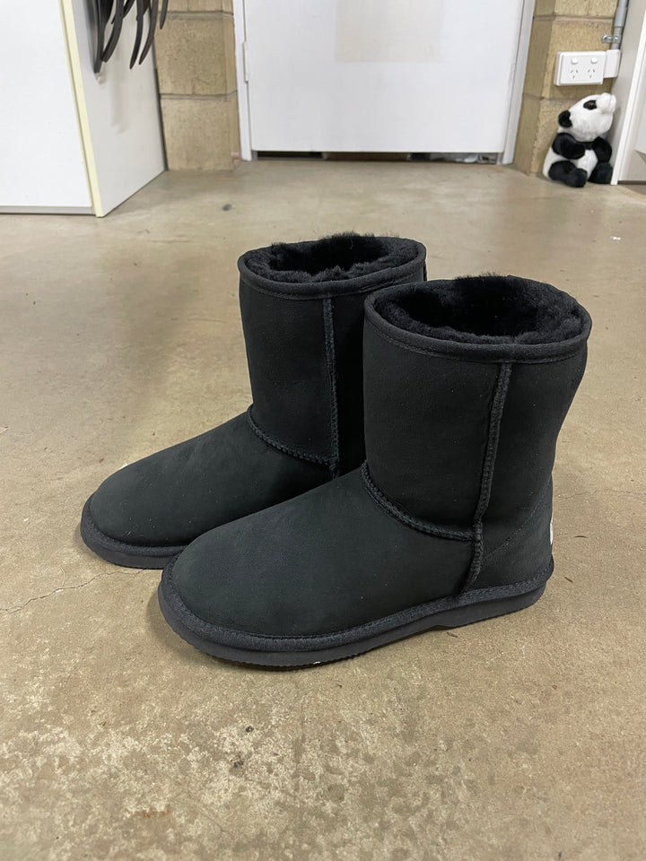 HUGLIE UGG Boots - Haven 3/4
