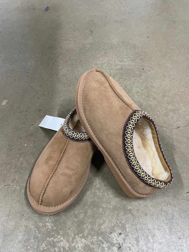 HUGLIE UGG Boots - Atlas Scuffs