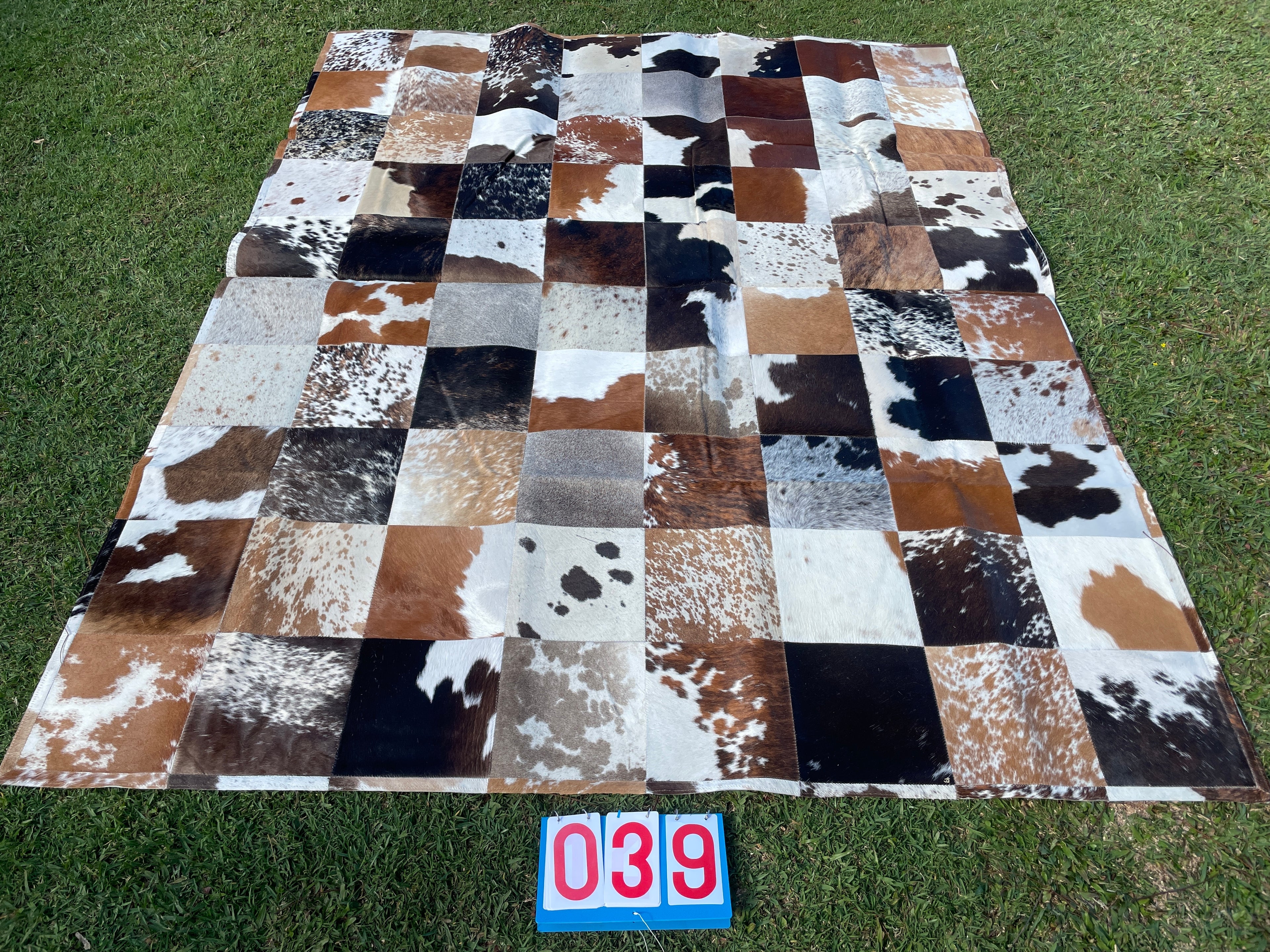 Cowhide - Patchwork Rug 39