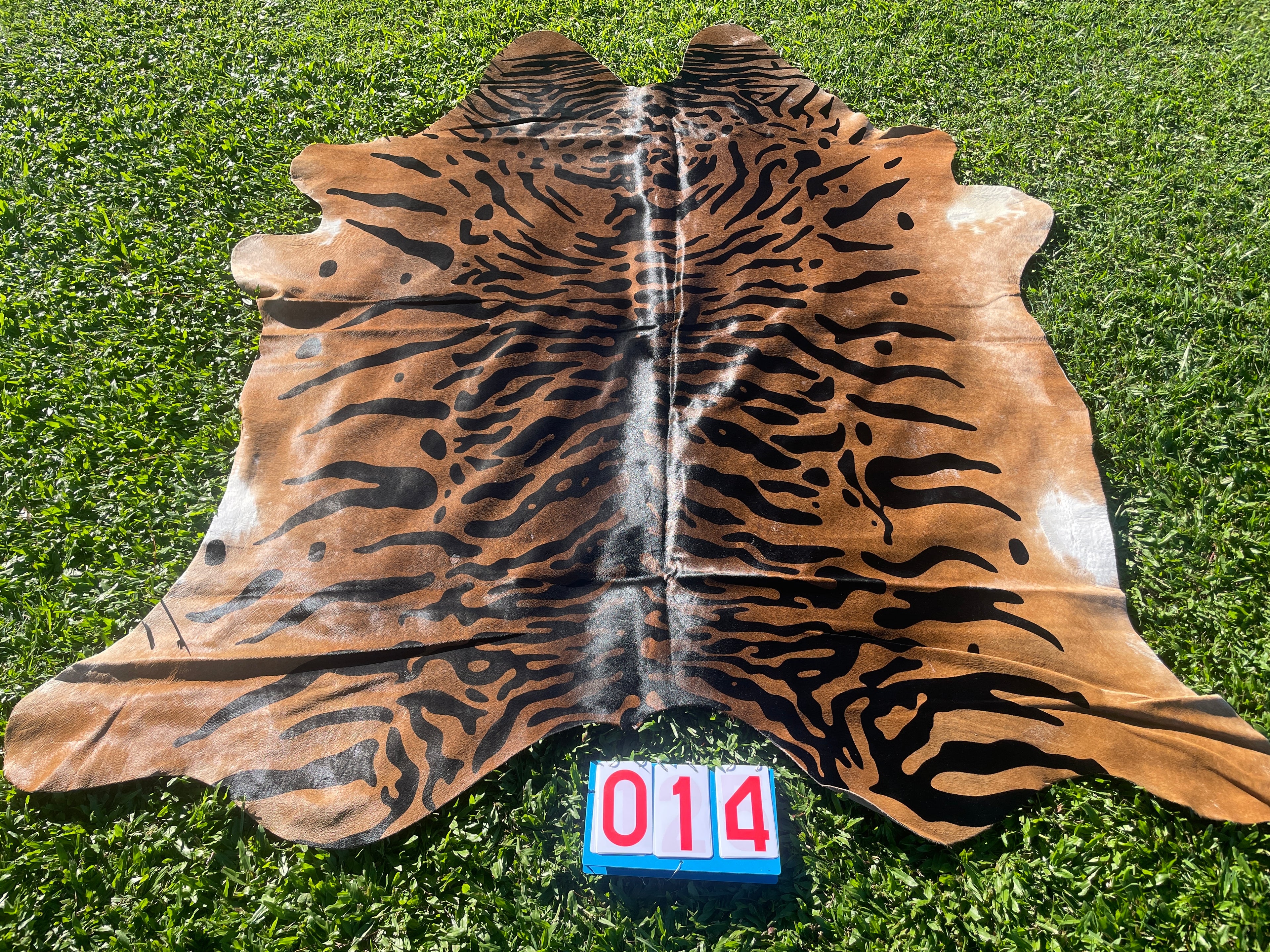 Cowhides - Metallic/ Printed 14