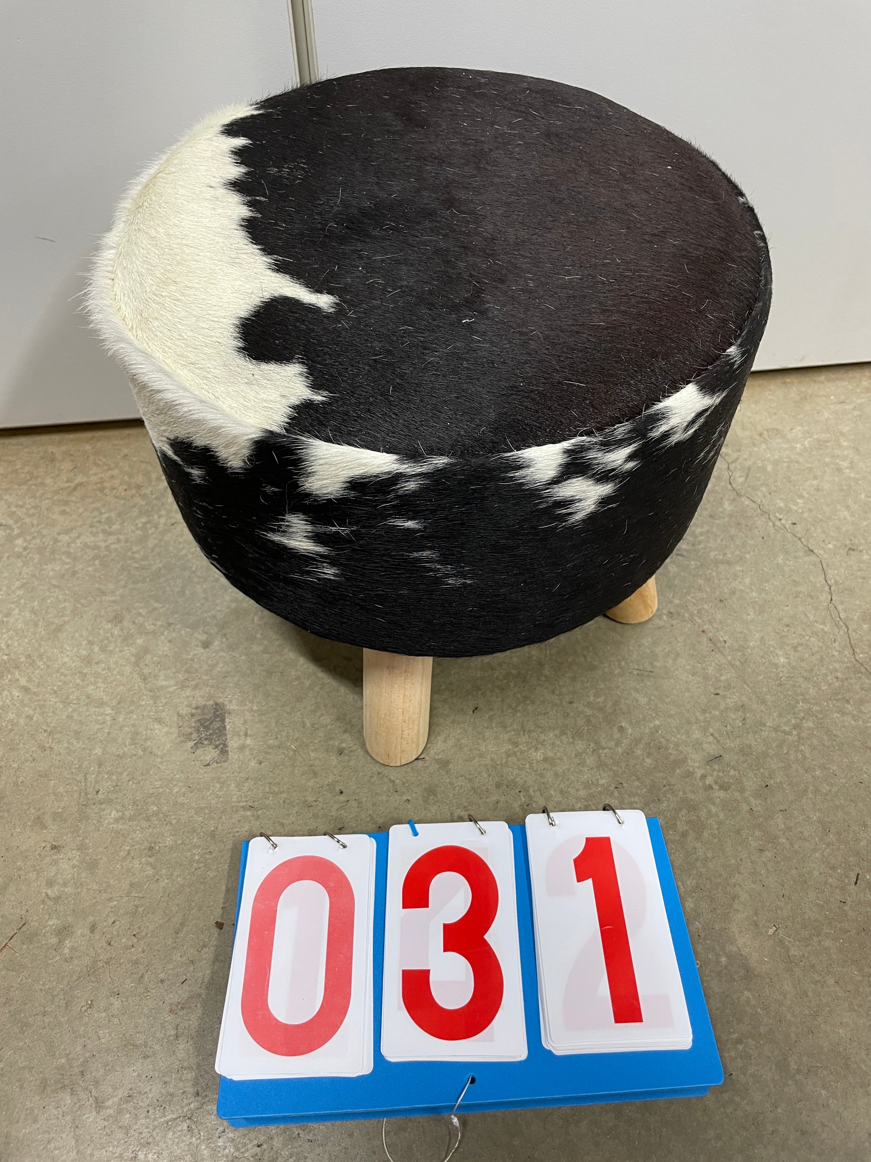 Cowhide Footstool 31
