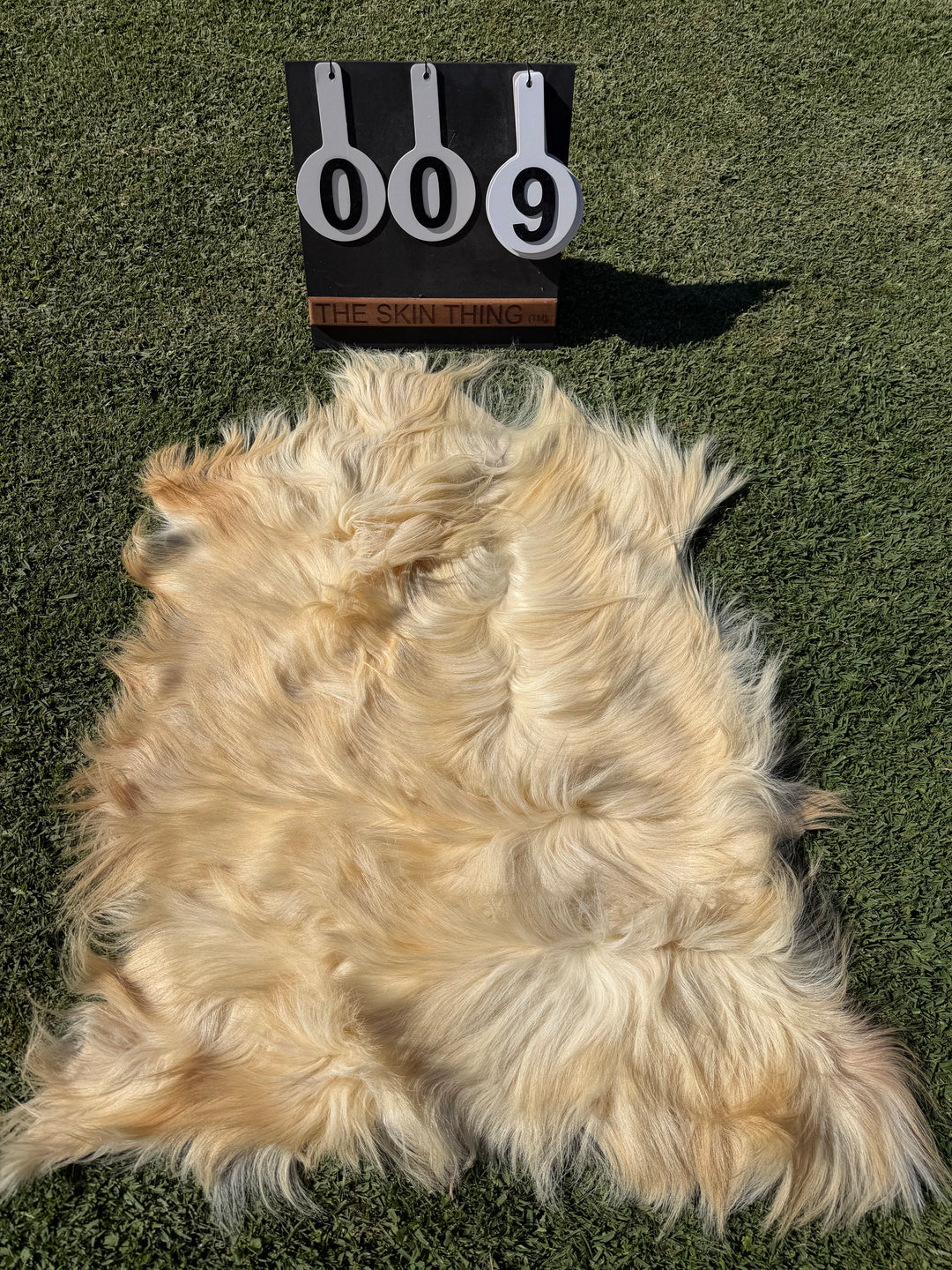 Specialty Skin - Icelandic Goat 09