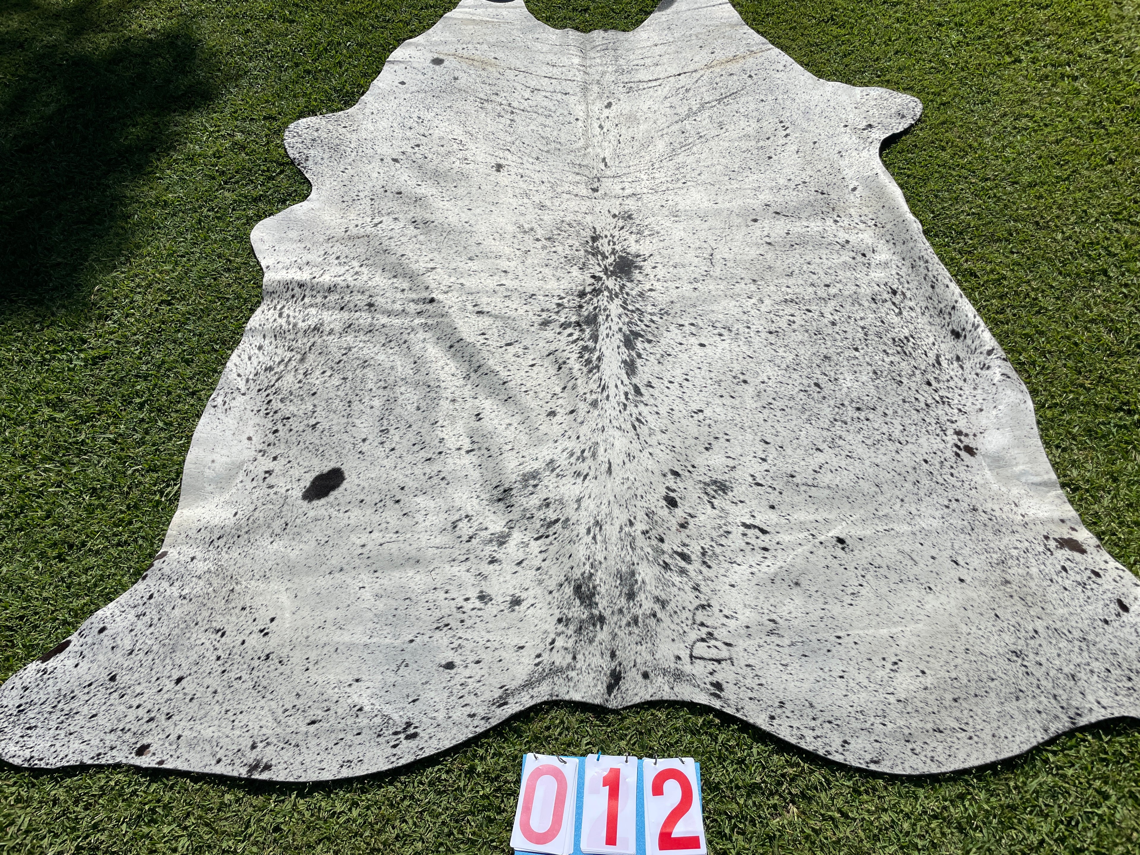 Cowhide 12 Black And White Speckled