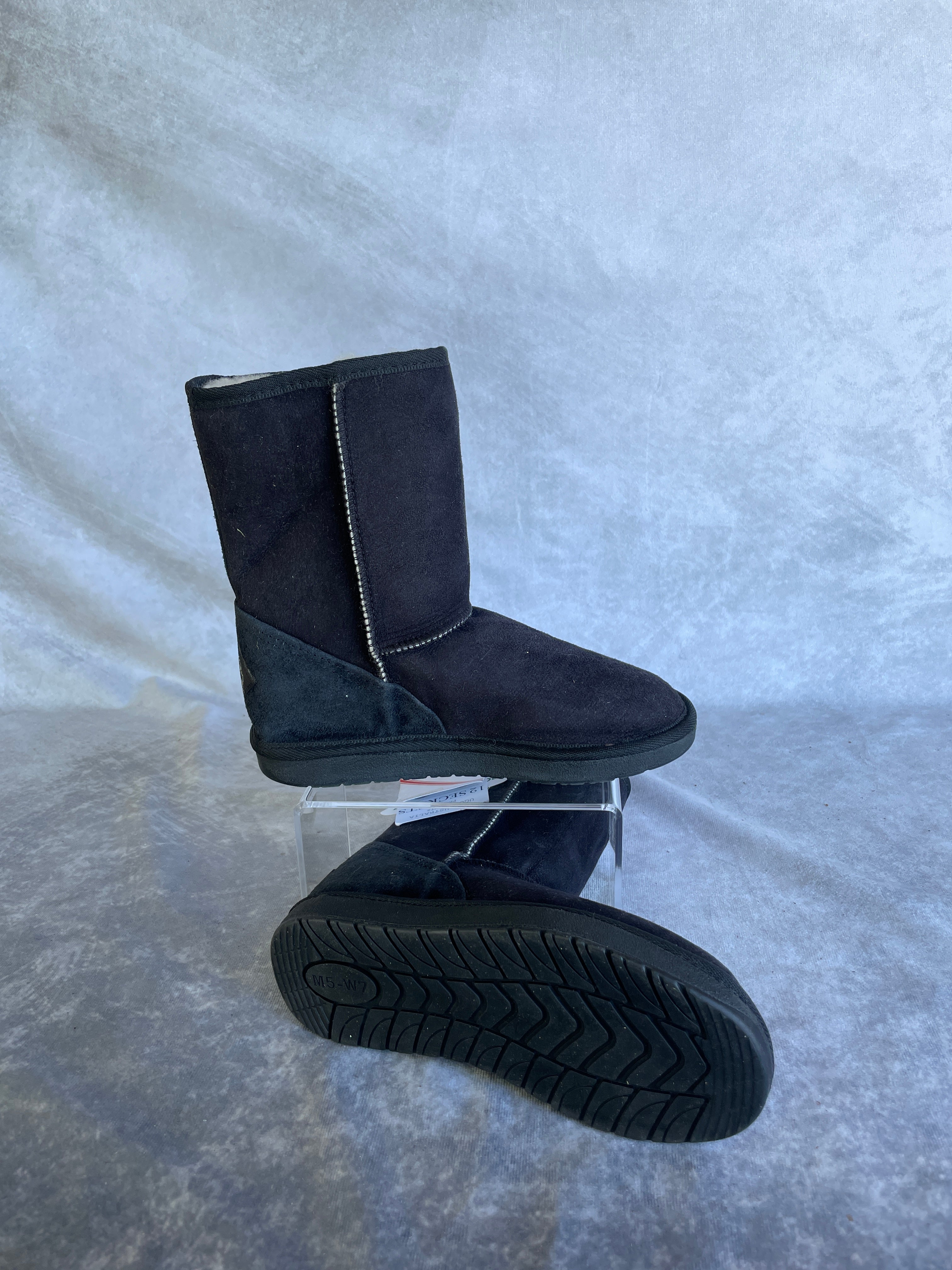 Ugg Boots - Tidal 3/4 (Discontinued Stock of Chocolate only)