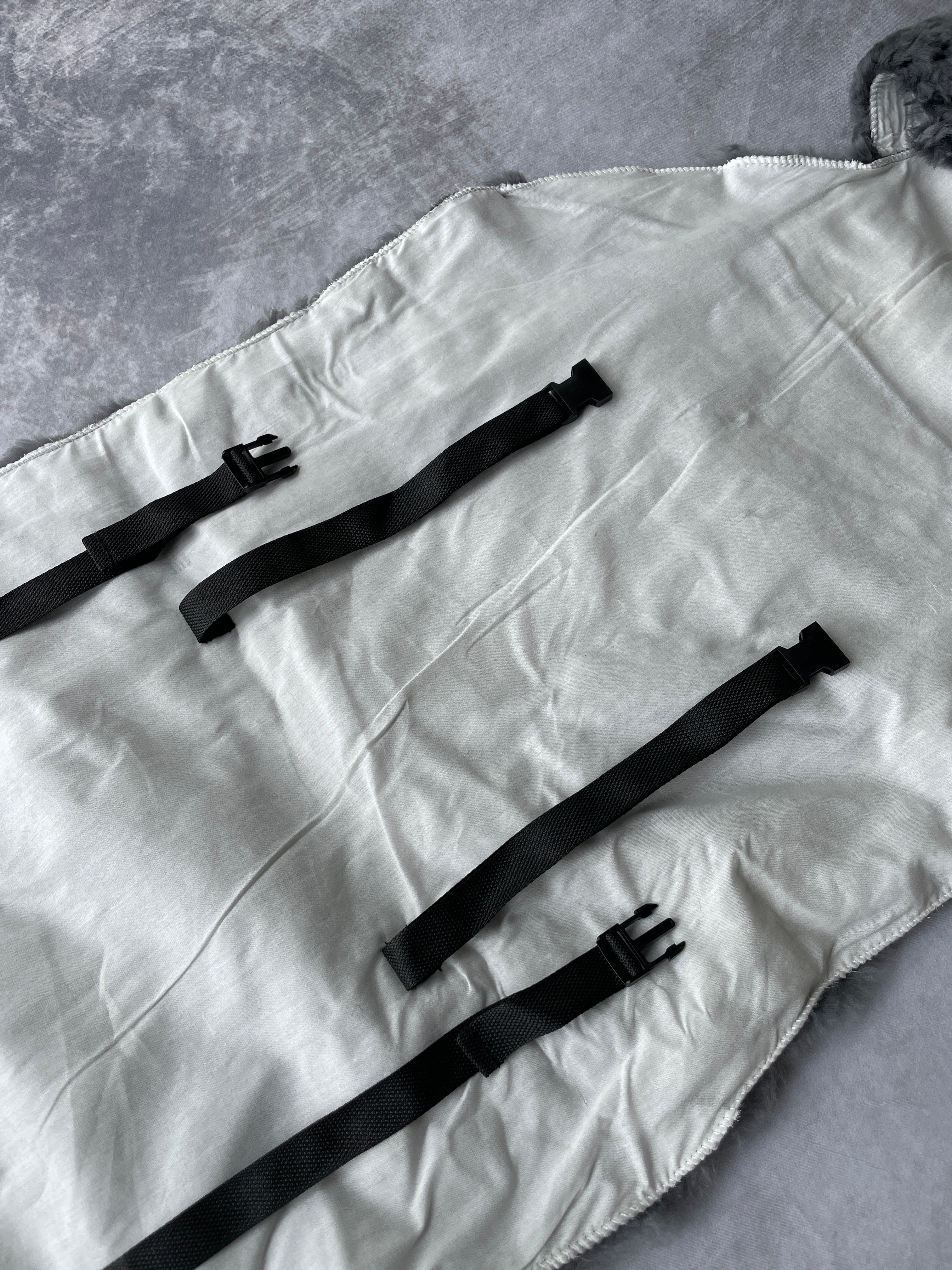 Car Accessories - Throw Overs