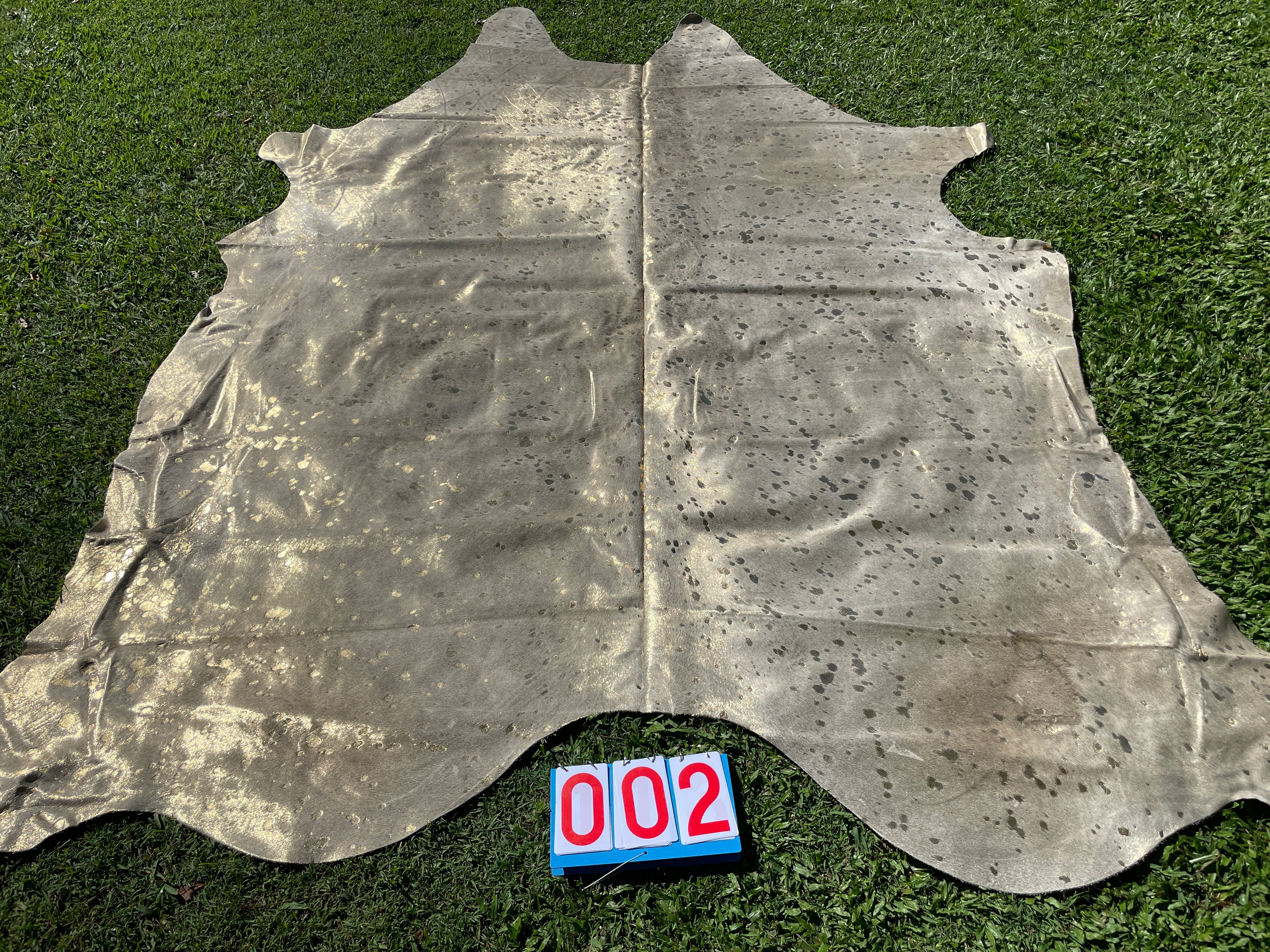 Cowhides - Metallic/ Printed 02