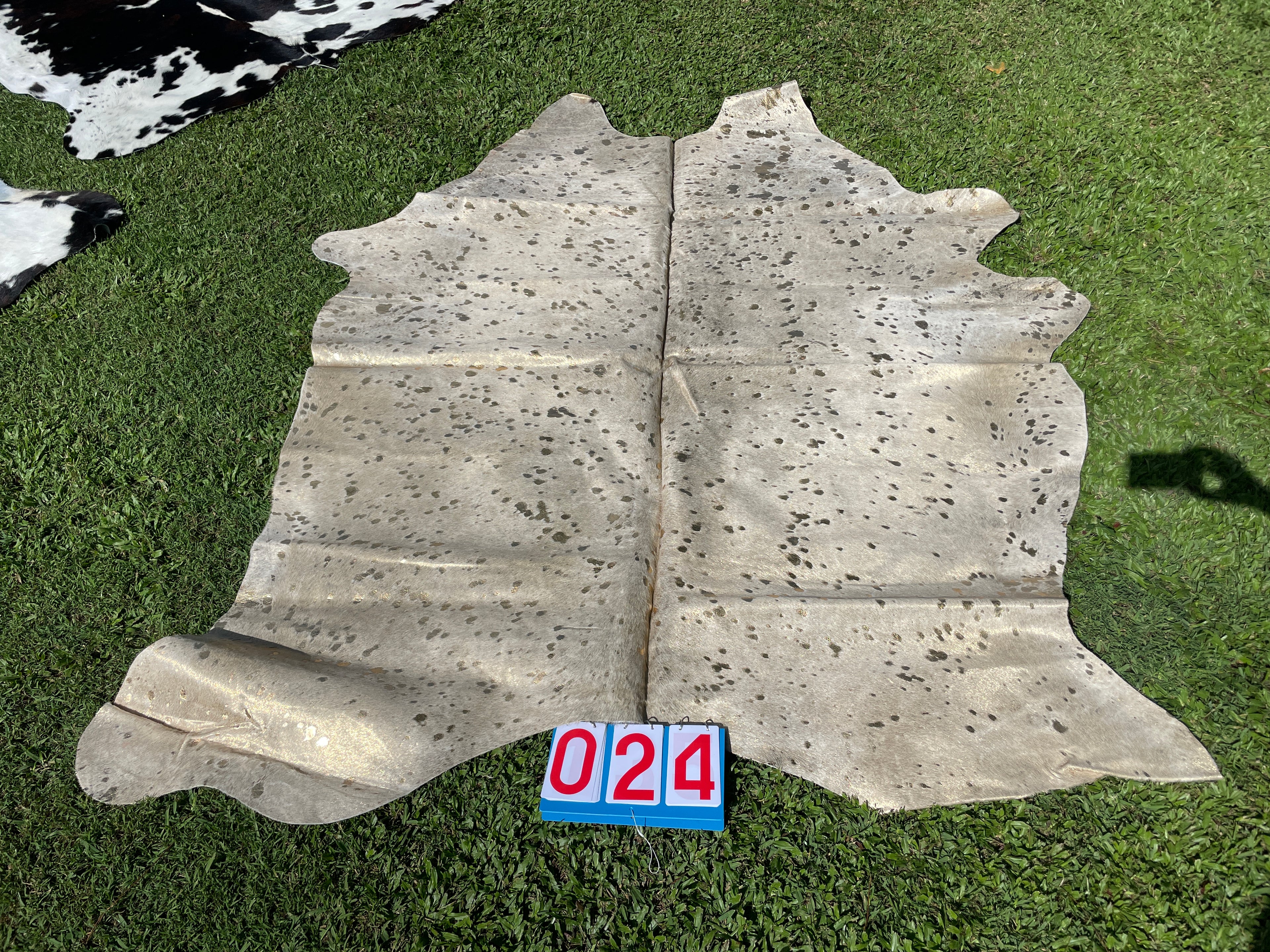 Cowhides - Metallic/ Printed 24