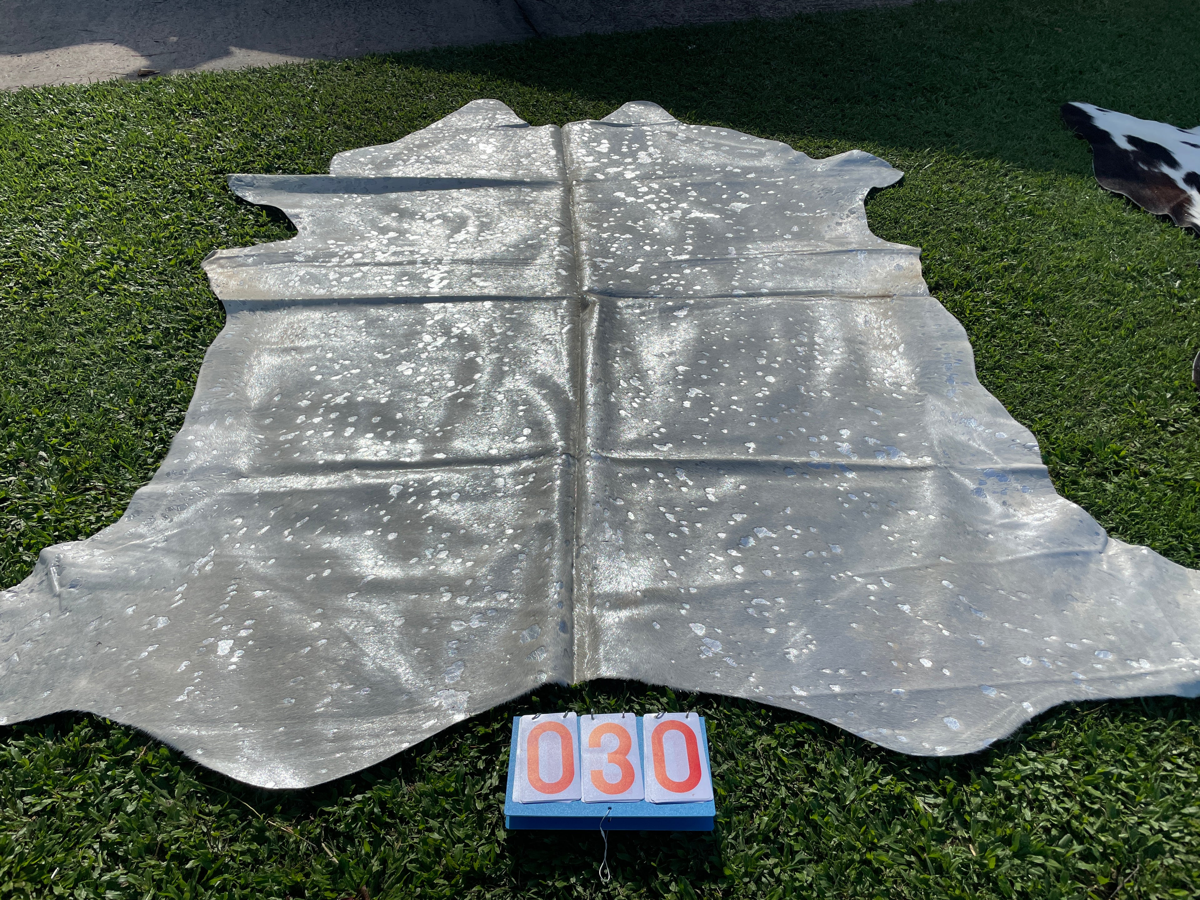 Cowhides - Metallic/ Printed 30