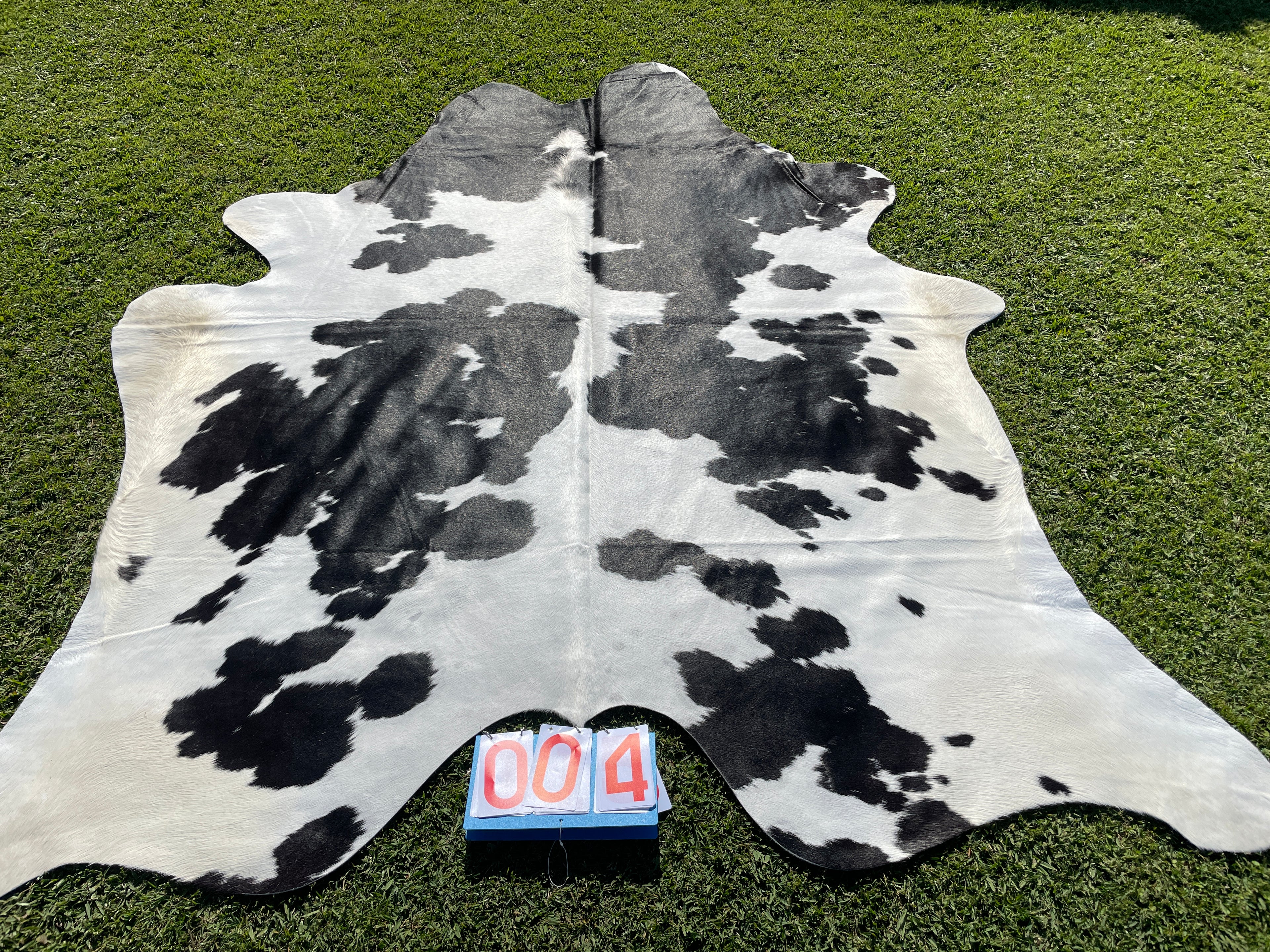 Cowhide 04 Brindle and White