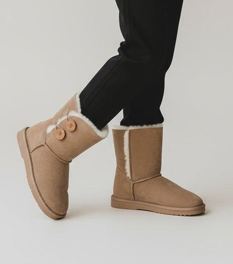HUGLIE UGG Boots - Haven 3/4 Button
