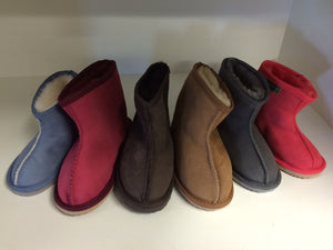 Open image in slideshow, Ugg&#39;s - Kids Boots (3-6)
